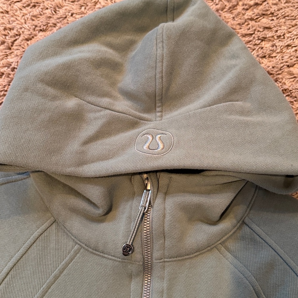 Lululemon half zip full length, hooded sweatshirt M / L Shamrock Green - Picture 2 of 5